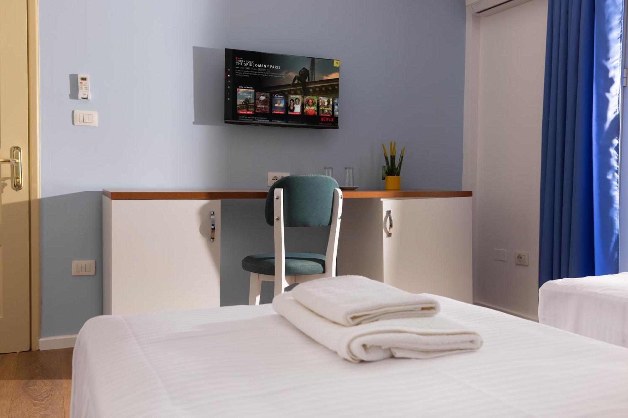 Hotel Vila Max Дуррес Экстерьер фото